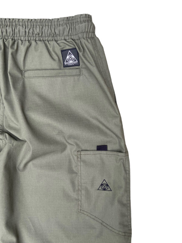 CALÇA MYCROCOSMOS PANTS OLIVE RIP STOP LOOSE PANTS