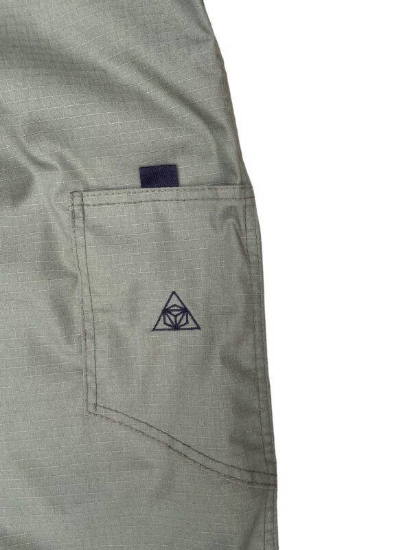 CALÇA MYCROCOSMOS PANTS OLIVE RIP STOP LOOSE PANTS
